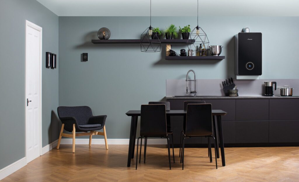 Style_kitchen-black-worcester-8000-boilers
